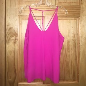 Hot pink tank top w. detail straps